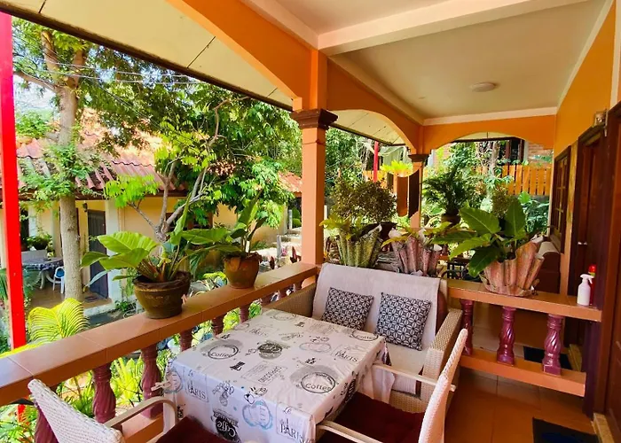 Good Vibes Bungalow At Ya Nui Beach